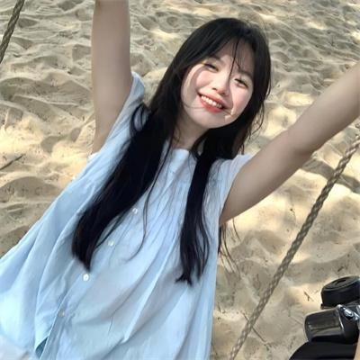 荒岛尤物 海报